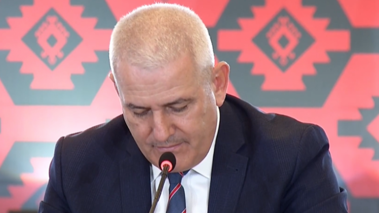 Sveçla: Qytetarët mund të marrin leje të përkohshme qëndrimi në Shqipëri për pesë vite