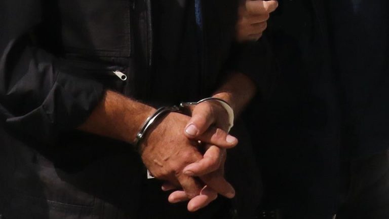 Arrestohet një 83 vjeçar i cili ushtroi dhunë fizike ndaj gruas së tij