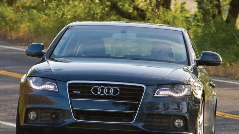 Audi A4 2009 – Kombinimi i veturës sportive dhe luksoze
