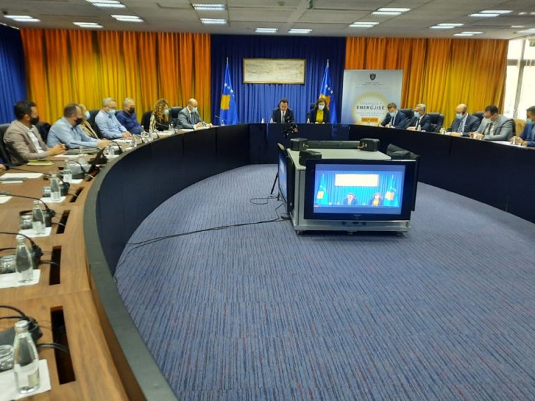 Kosova për herë të parë më Strategji për energjinë, synohet furnizim i rregullt e bashkëpunim rajonal