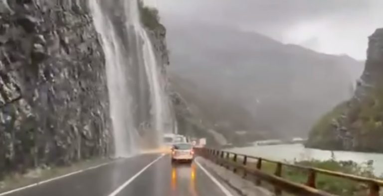 Stuhia ka krijuar kaos në Bosnjë dhe Hercegovinë, pamjet janë të pabesueshme