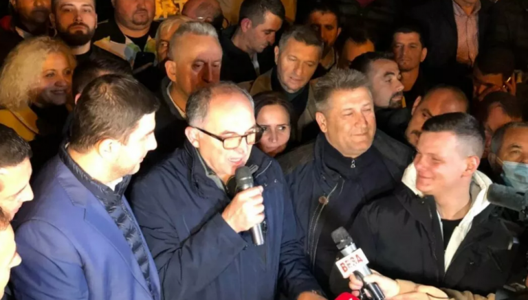 Si festoi mbrëmë Prizreni? (Video)