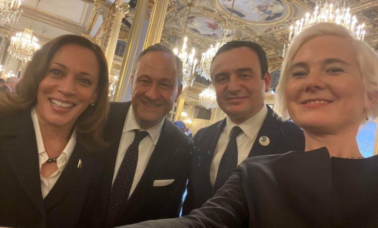 Kurti ndan fotografi me liderët botëror: Po diskutojmë për bashkëpunim dhe paqe