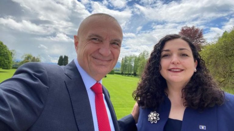 Ilir Meta në Kosovë, nesër takon edhe Vjosa Osmanin e Albin Kurtin
