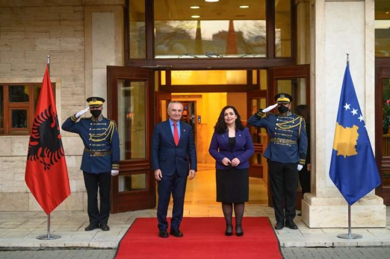 Osmani: Kosova e Shqipëria të përçojnë mesazhin që Ballkani rrezikohet nga Serbia