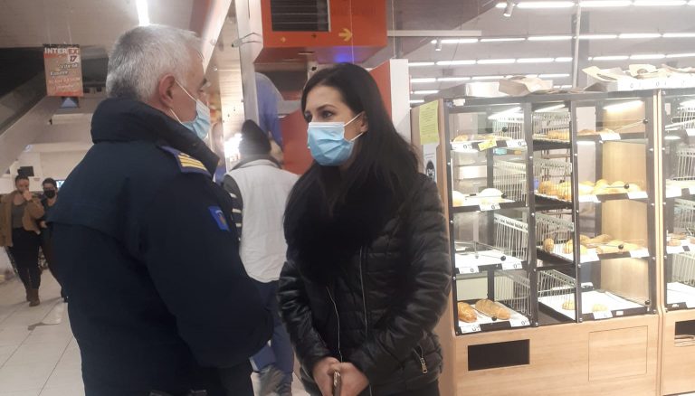 Policia në Prizren zhvillon aktivitete për rritjen e masave të sigurisë tek bizneset