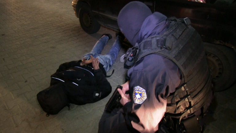 Policia ndalon katër rus për kalim ilegal të kufirit nga Serbia në Kosovë