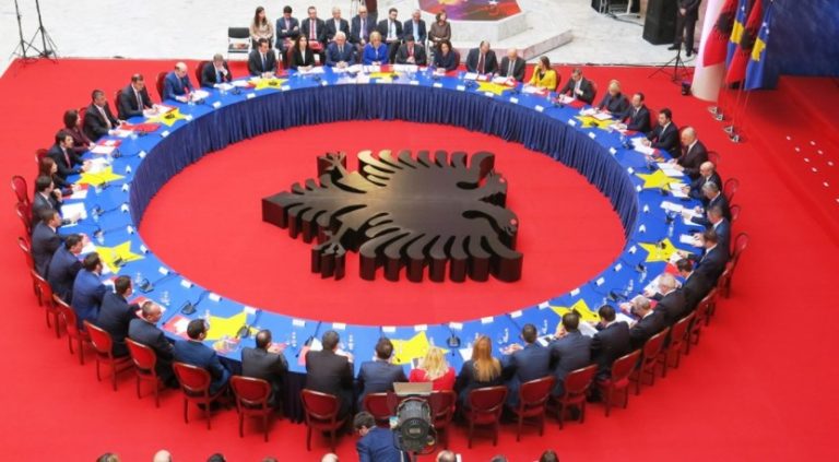 Nesër niset kabineti i Qeverisë së Kosovës për të mbajtur mbledhjen me Qeverinë e Shqipërisë