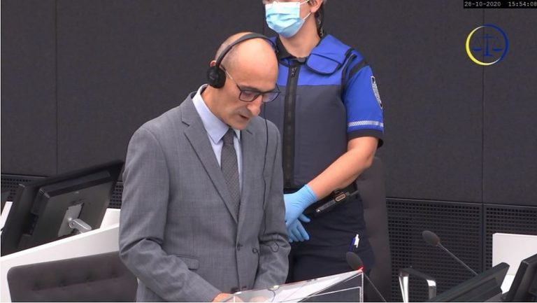 Dëshmitarja kundër Mustafës në Hagë thotë se ka marrë pjesë në një zhvarrim në Zllash