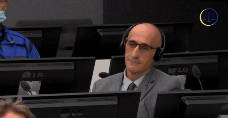 Dëshmitari thotë se ishin dy Cala, njëri i shkurtër me trup