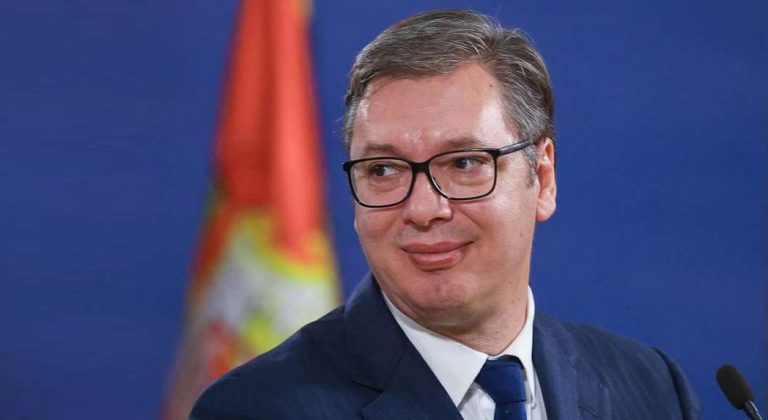 Shkrimtarja serbe ia thotë në sy Vuçiqit: Kosova është e pavarur, Serbia duhet ta njohë