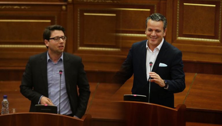 Gashi akuzon Muratin se po tenton ta mashtrojë Kuvendin