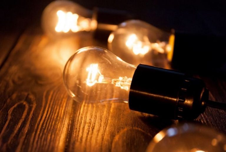 Nesër pritet të hidhet në votim propozim-rezoluta kundër shtrenjtimit të rrymës