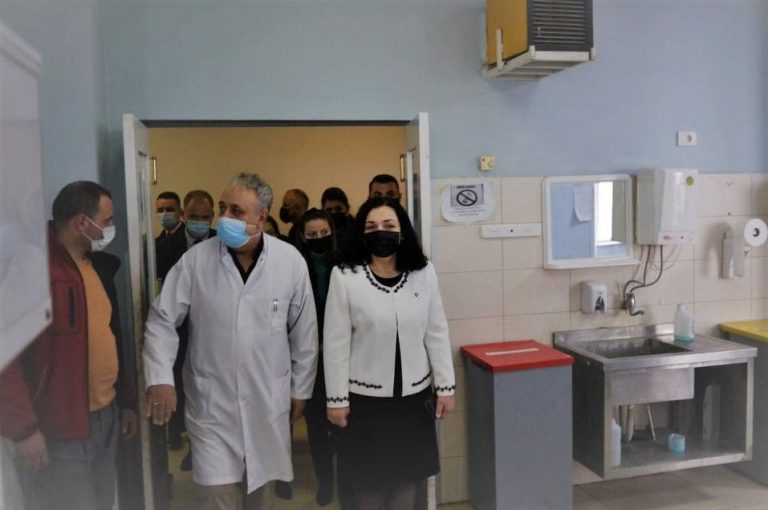 Presidentja Osmani viziton institucionet që do të kujdestarojnë në ndërrimin e viteve