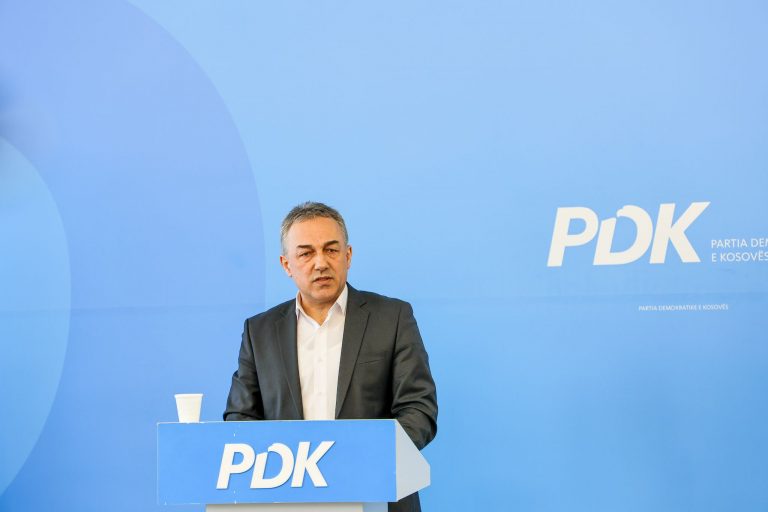 PDK-ja i quan ekstreme dhe anti-shqiptare masat e fundit anti-COVID