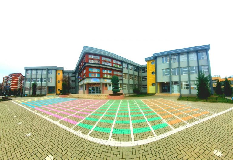 A do të mbyllen shkollat pas rritjes së rasteve me Covid, flasin nga MASHT-i