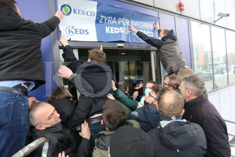 PSD-ja e bën Qeverinë “zyrë të KEDS-it”