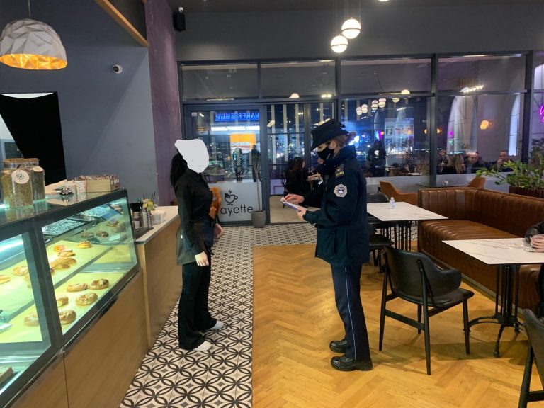Policia me aksion në Prizren, 27 vërejtje për bizneset që nuk respektuan orarin