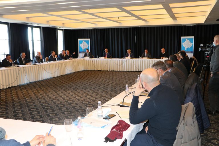 Kryetarët e komunave kundërshtojnë projektligjin për inspektimin administrativ