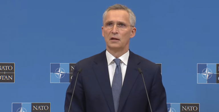 Stoltenberg: Jemi të gatshëm të përgjigjemi nëse Rusia zgjedh konfliktin e armatosur