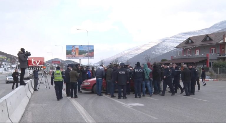 Protestë në Morin, kërkohet heqja e kufizimeve për të hyrë në Kosovë
