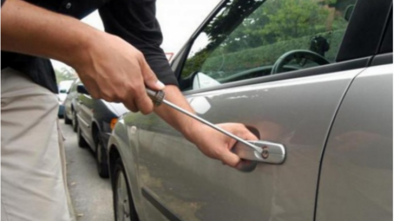 Vodhi veturën dhe e shiti në deponinë e hekurit, arrestohet i dyshuari