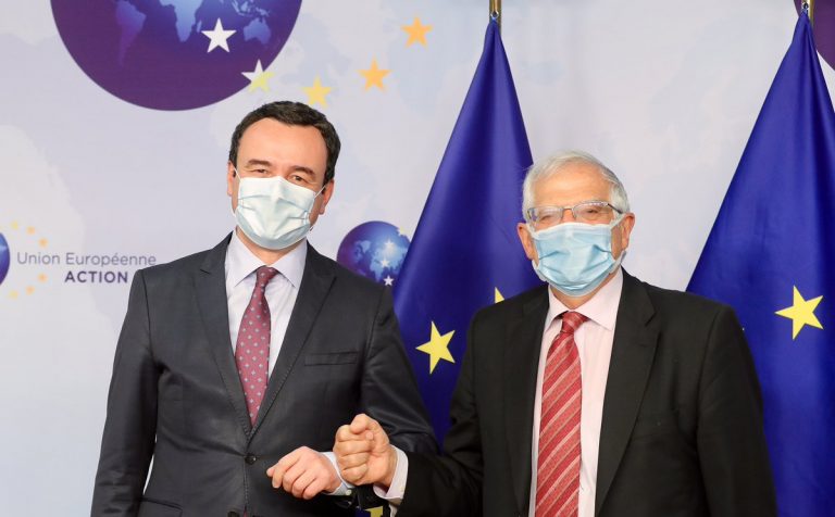 “Ne e kemi bërë të qartë qëndrimin”, Qeveria i përgjigjet Borrellit për referendumin serb në Kosovë