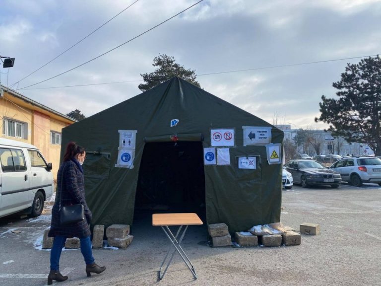 IKSHPK: Bartni maskat dhe vaksinohuni, Omicron po vazhdon të përhapet me intensitet të lartë