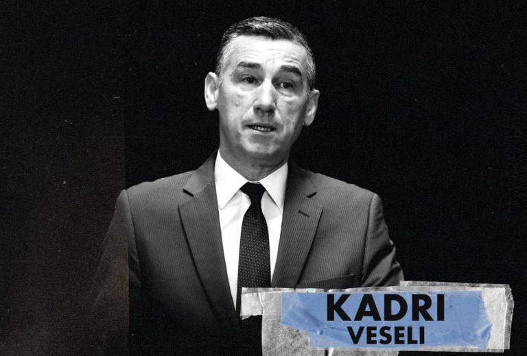 A do t’i lejohet Kadri Veselit të marrë pjesë në varrimin e nënës, flasin nga Gjykata Speciale