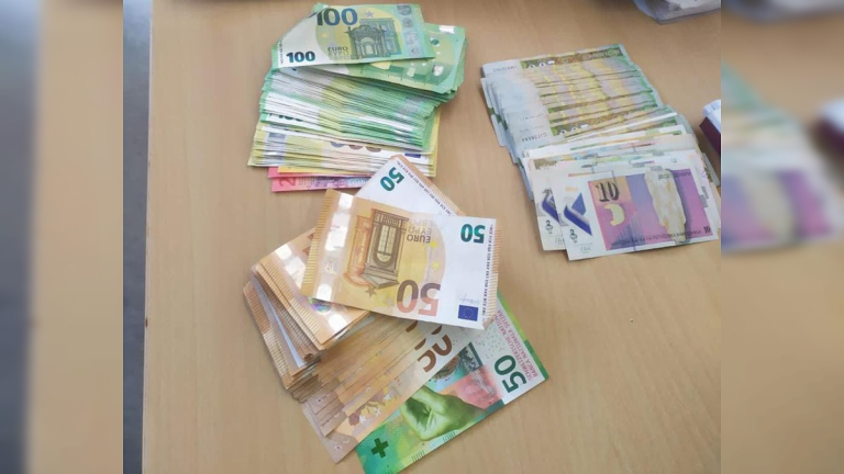 Sekuestrohen mbi 12 mijë euro në kufi me Kosovën