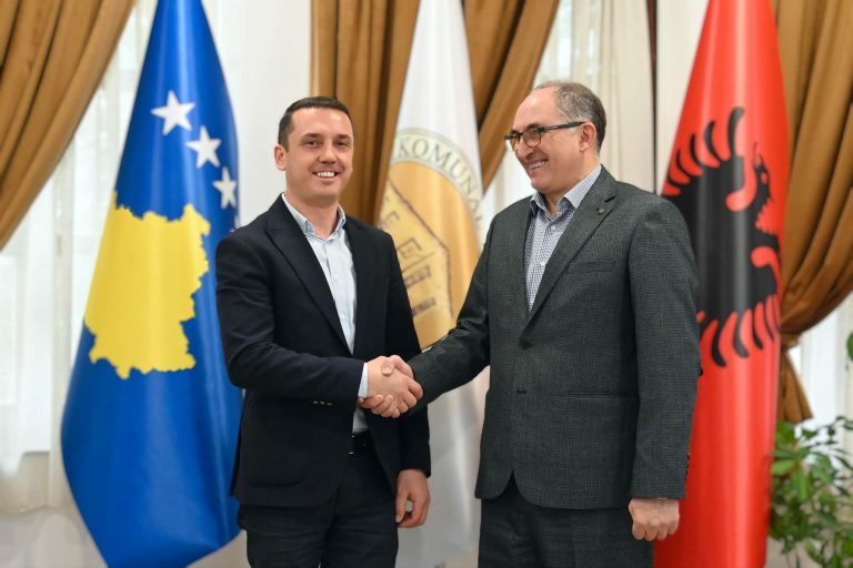 Shaqir Totaj emëron, Kujtim Gashin, nënkryetar të komunës së Prizrenit