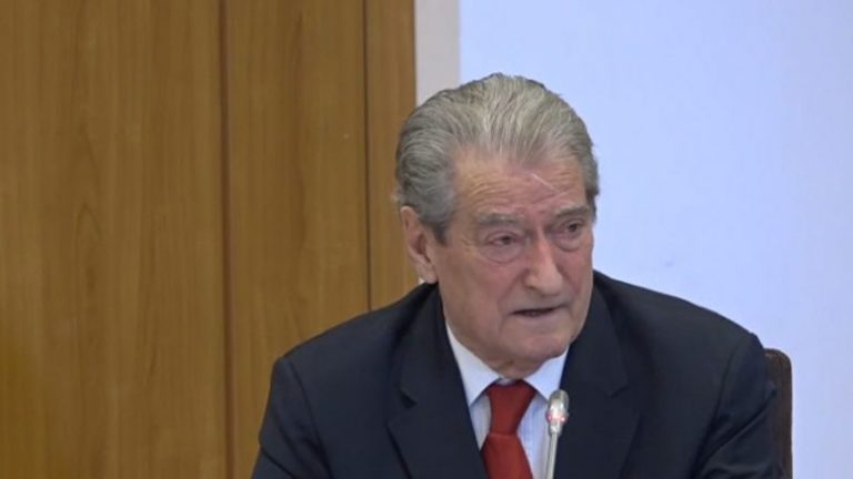 Berisha: Legalizimi i kanabisit, vendim i dëmshëm për Shqipërinë