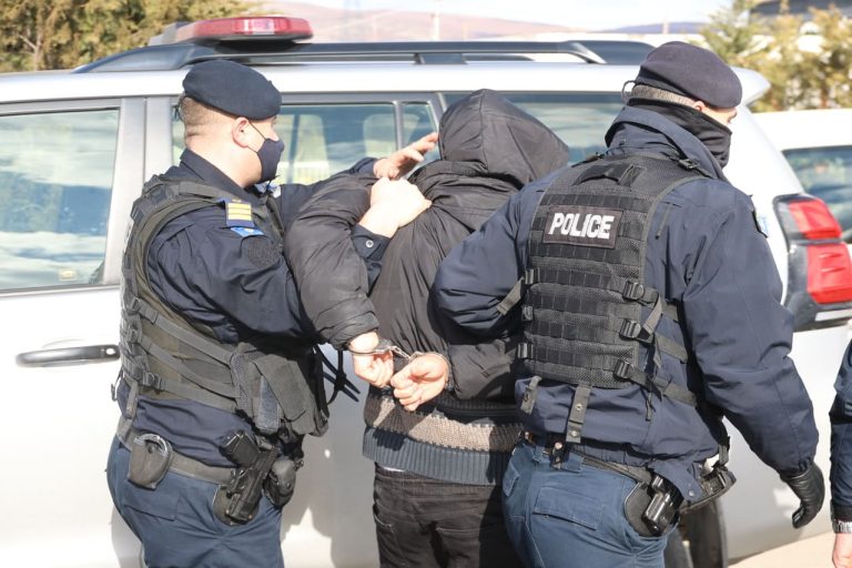 Inspektorati Policor nis hetime për rastin e arrestimit të kamermanit