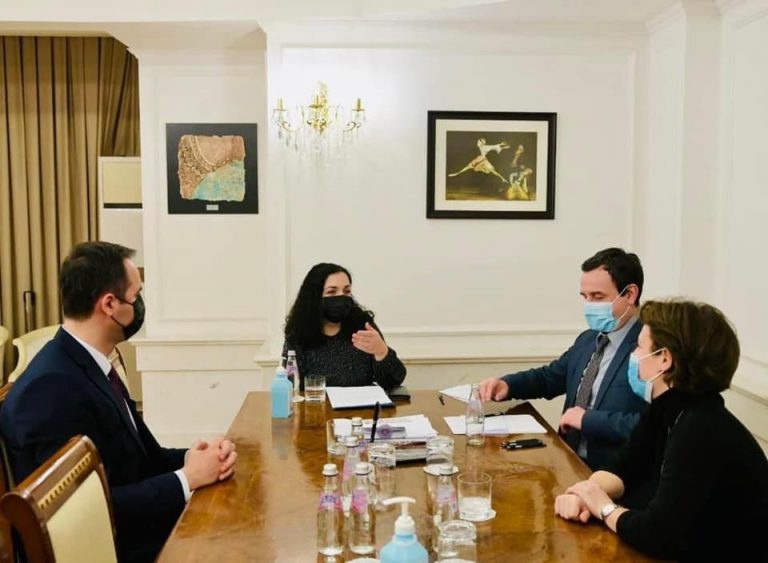 Pacolli thotë se presidentja Osmani mblodhi krerët për të diskutuar edhe njohjen e paralajmëruar nga shteti afrikan