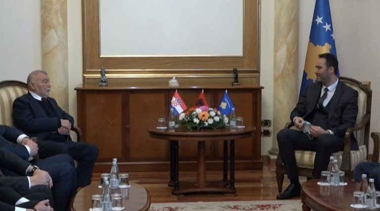 Konjufca-Mesiqit: Kosovën konsiderojeni shtëpi tuajën