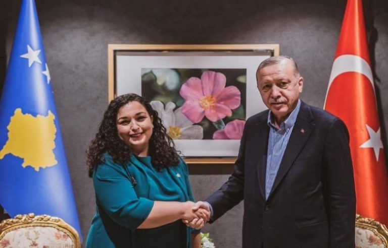 Erdogani e falenderon presidenten Osmani