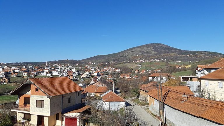 Fshatrat shqiptare në veri po braktisen