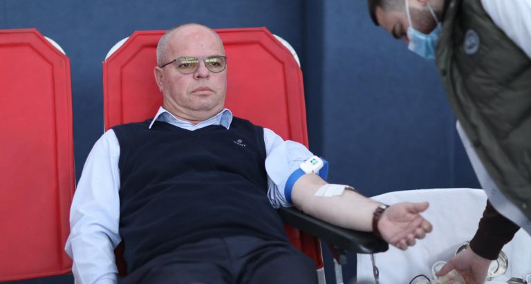 Smajl Latifi e vazhdon traditën e dhurimit vullnetar të gjakut