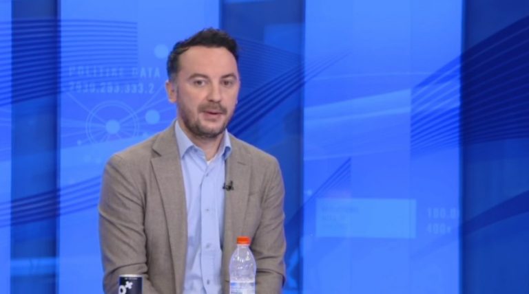 Dardan Molliqaj: Unë nuk u arrestova, por u mora peng