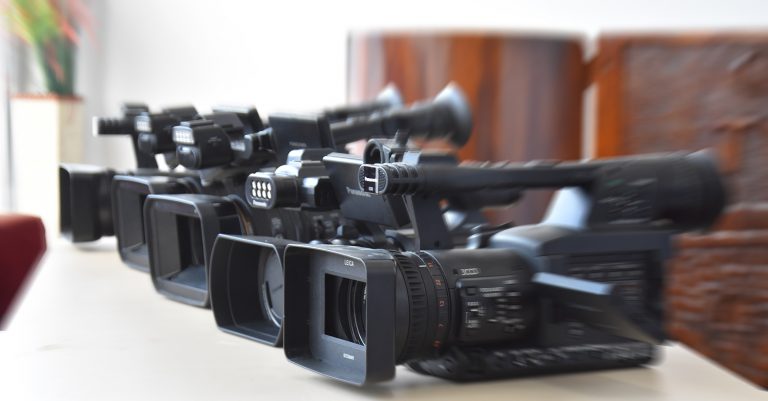 AGK-ja fton gazetarët dhe mediat ta respektojnë Kodin e Etikës