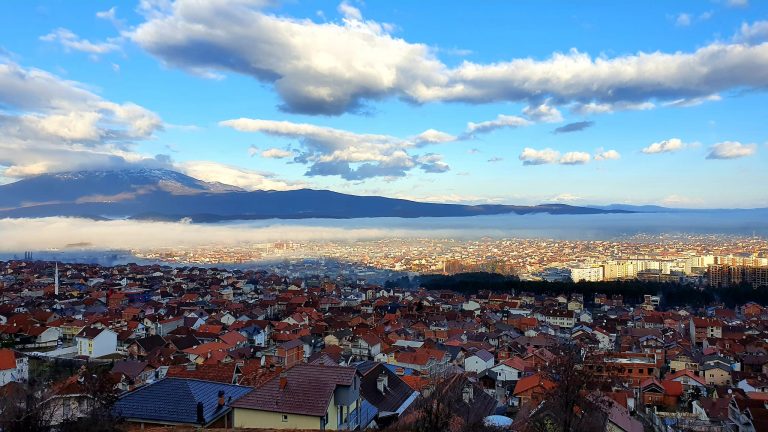 Kosova, vendi më i lumtur në rajon (FOTO)