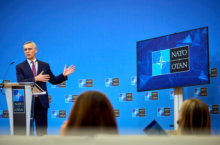 Ukraina ftohet në takimin e ministrave të jashtëm të NATO-s