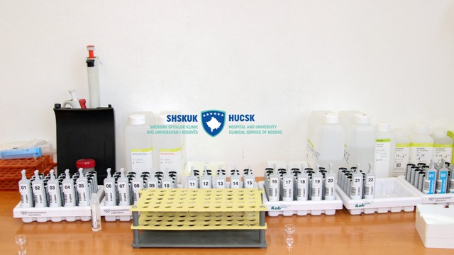 Nuk ka material në QKUK për kryerjen e analizës së CRP-së, furnizimi pas 14 ditësh