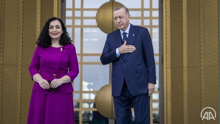 Kosova lidh marrëveshje ushtarake me Turqinë