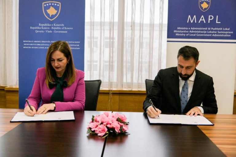 Memorandum Bashkëpunimi për mbështetje financiare për studentë të komuniteteve ashkali, egjiptian dhe rom