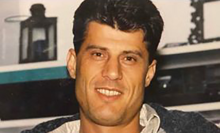 Publikohet foto e rrallë e Hashim Thaçit gjatë kohës kur ishte student