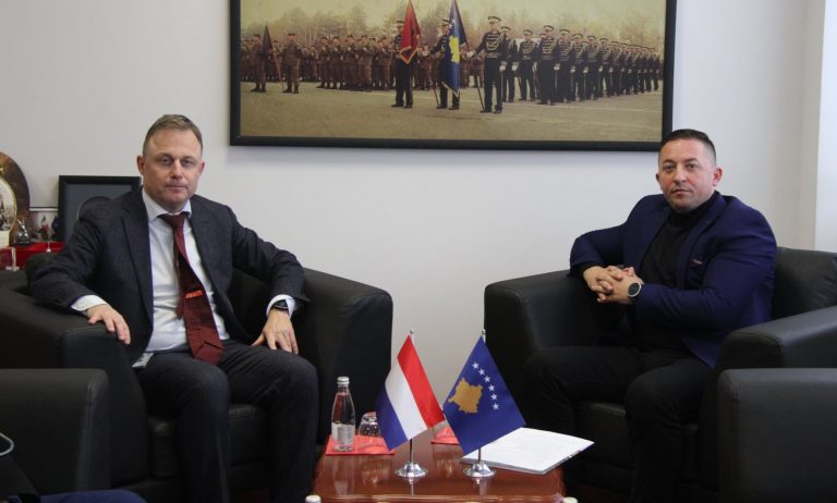 Mehaj kërkon mbështetjen e Holandës për anëtarësim në NATO