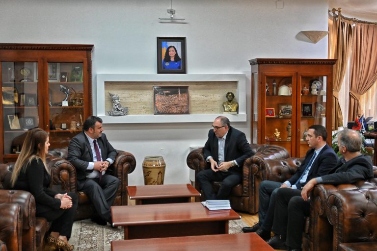 Shaqir Totaj priti në takim sot Avokatin e Popullit, Naim Qelaj