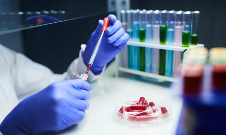 Hulumtimet e reja thonë se COVID-19 nuk doli nga laboratori