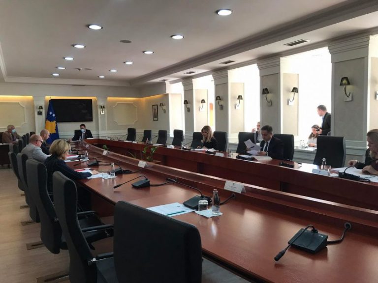 Sot mblidhet kryesia e Kuvendit